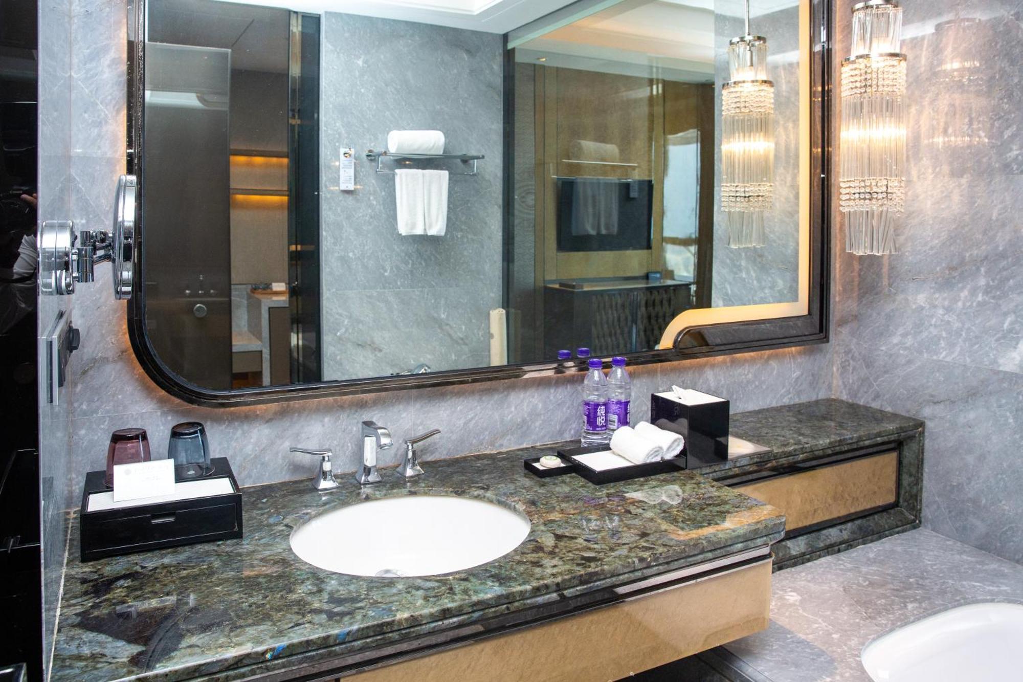 Pullman Yantai Center Hotel Ngoại thất bức ảnh